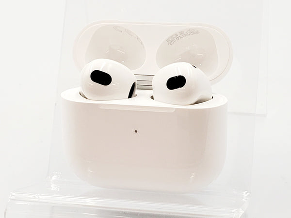 Cランク】Apple AirPods (第3世代) MPNY3J/A Lightning充電ケース