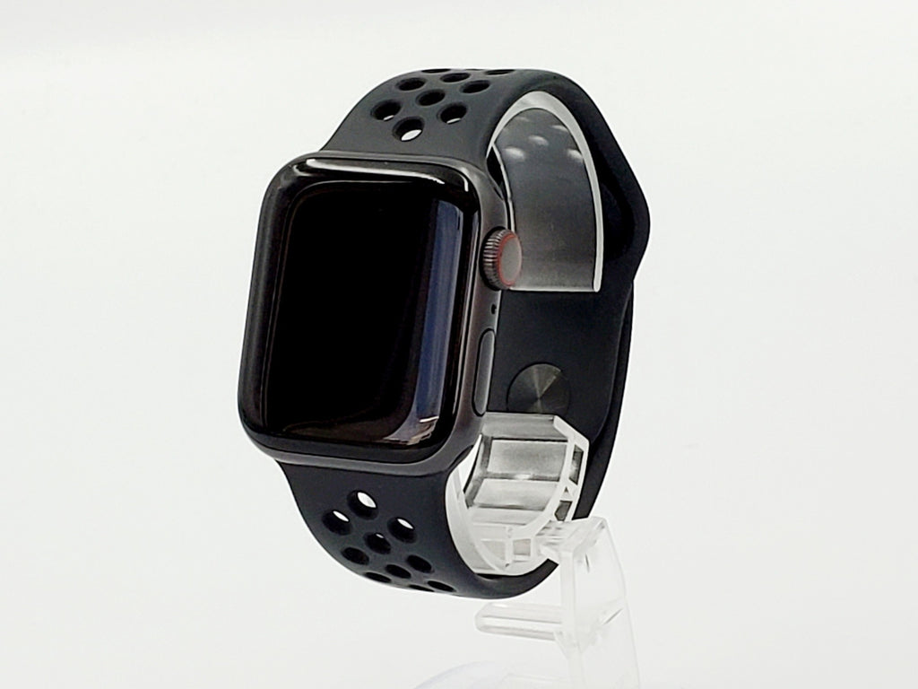 【Cランク】Apple Watch Nike Series 5 GPS+Cellularモデル 40mm MX3D2J/A  スペースグレイアルミニウムケース・アンスラサイト/ブラックNikeスポーツバンド #2076