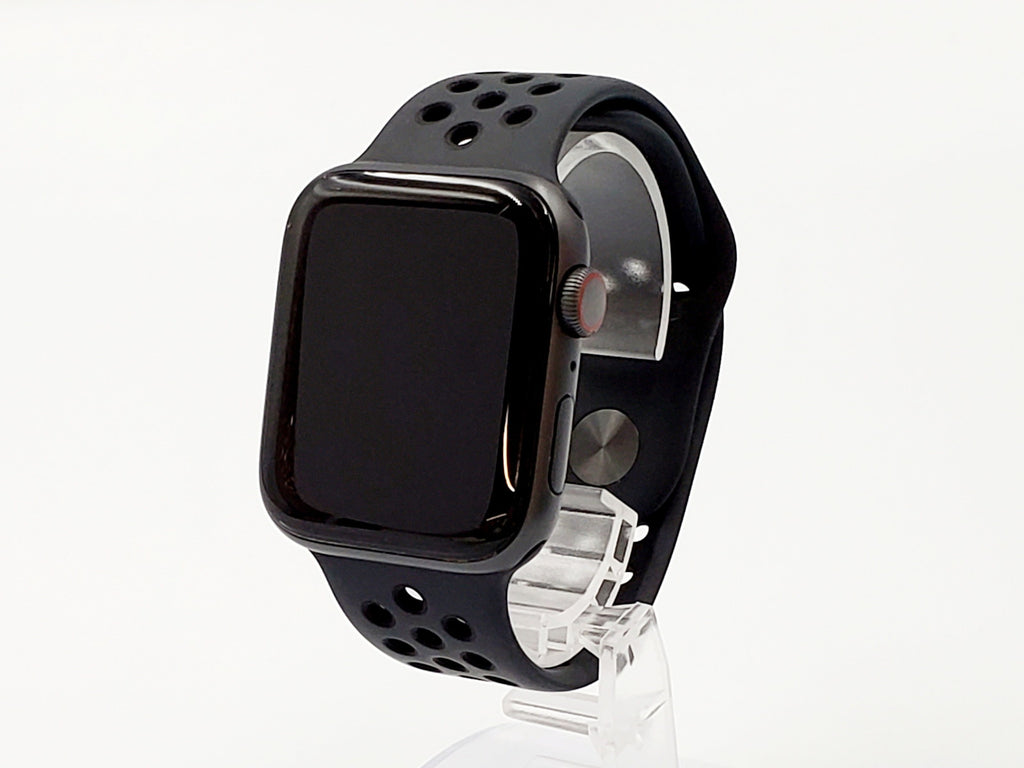 Apple watch 6 Nike 44mm 黒（セルラー）-